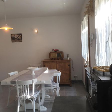 Lauris Maison De Vacances Jocelyne מראה חיצוני תמונה
